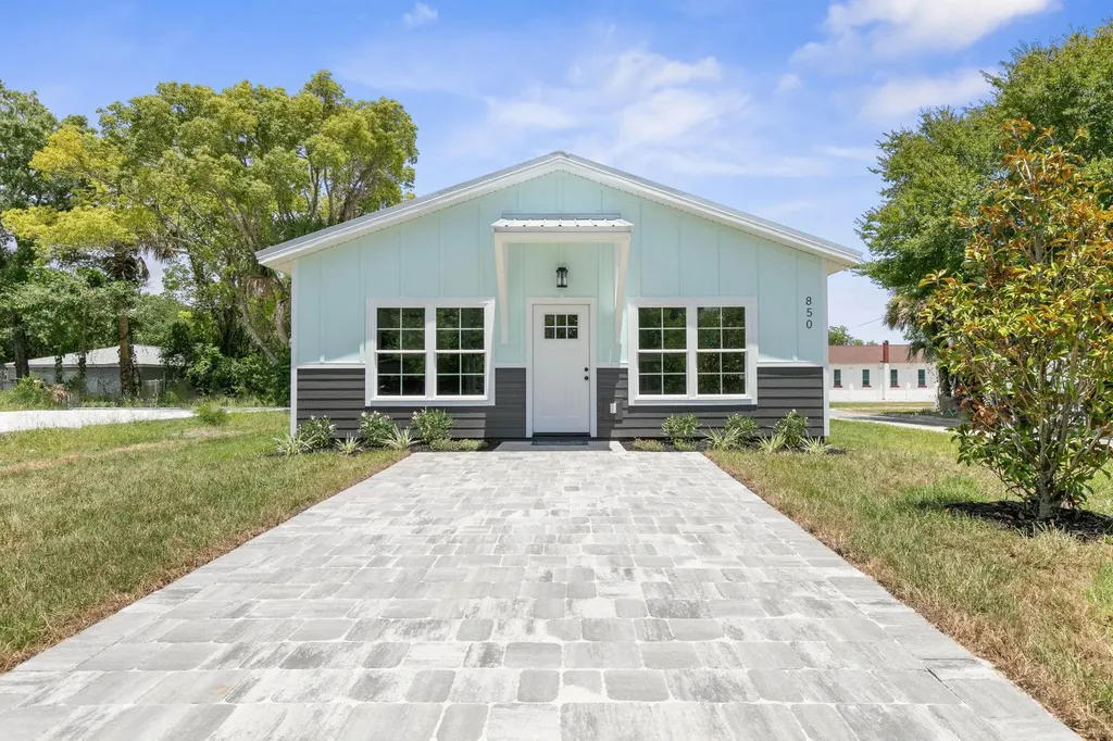 855 W 4th Street St Augustine FL 32084