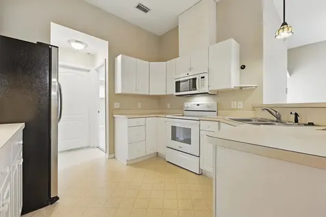 116 E Saint Johns Avenue Hastings FL 32145