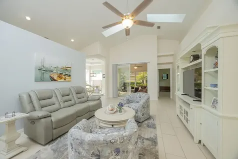 717 Crestwood Drive St Augustine FL 32086
