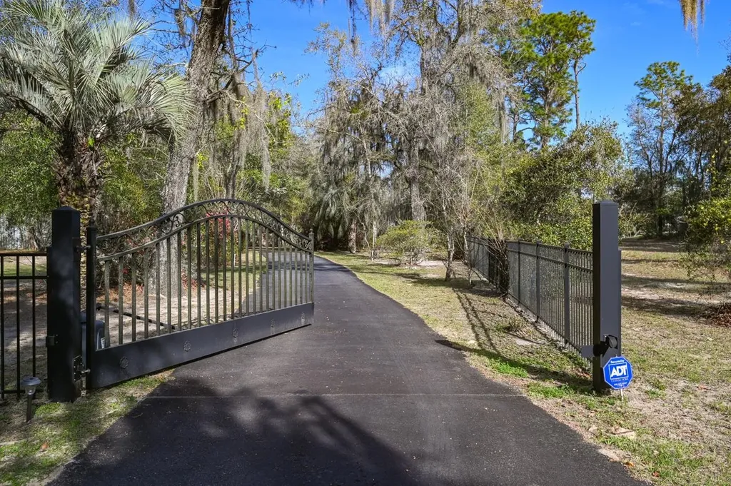 397 SE County Road 18a Starke FL 32091