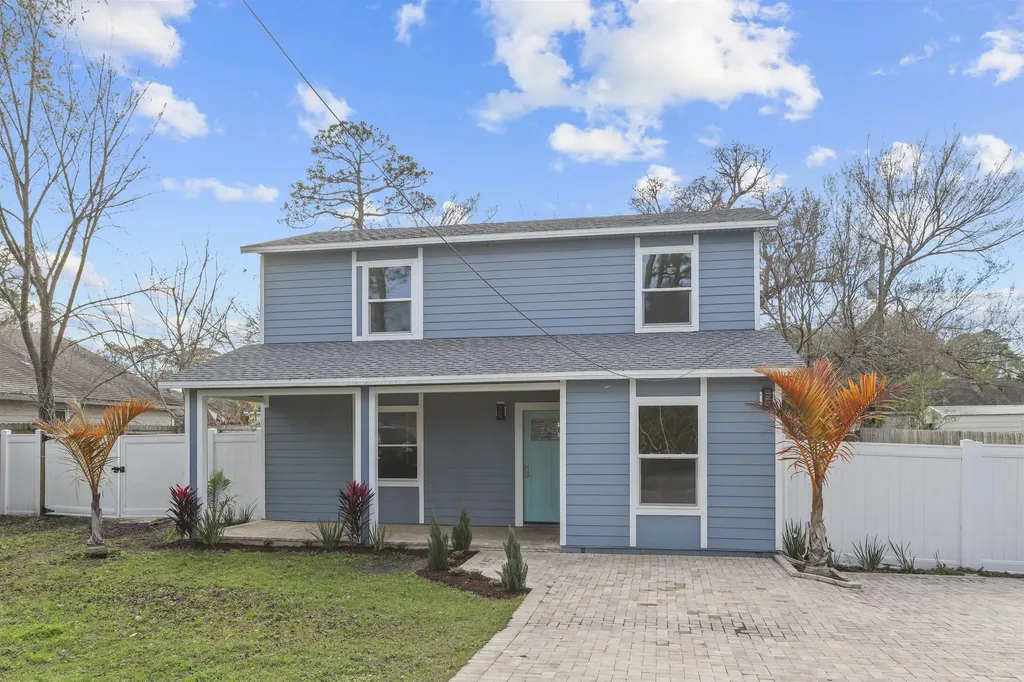2925 N 1st Street St Augustine FL 32084