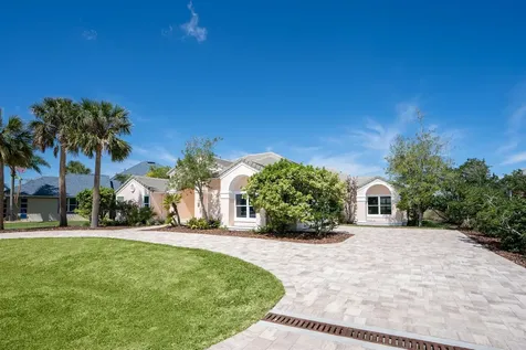 318 Marsh Point Circle St Augustine FL 32080-0000