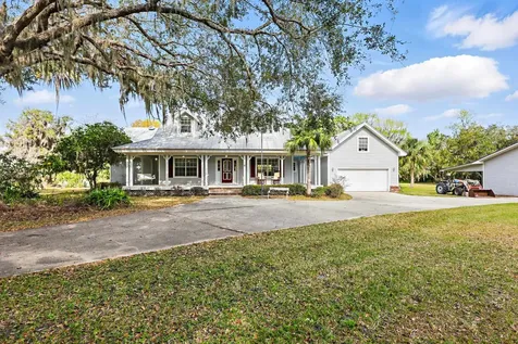 134 Commercial Avenue East Palatka FL 32131