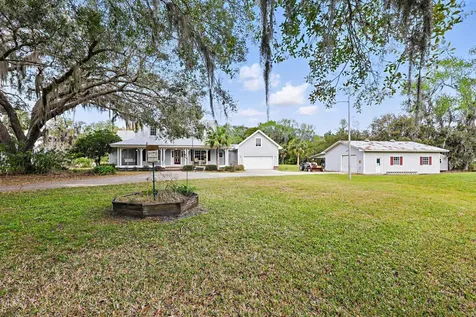134 Commercial Avenue East Palatka FL 32131
