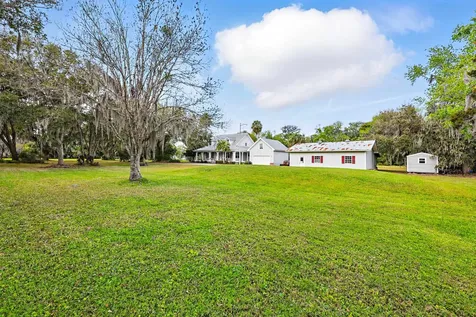 134 Commercial Avenue East Palatka FL 32131
