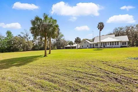 134 Commercial Avenue East Palatka FL 32131
