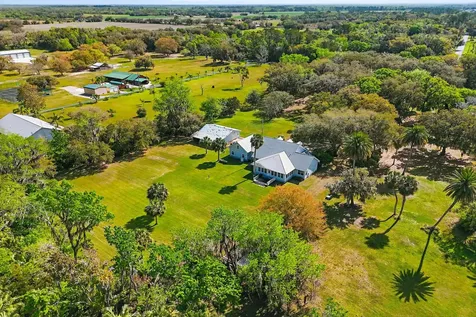134 Commercial Avenue East Palatka FL 32131