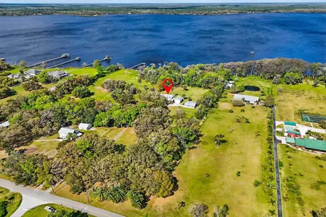 134 Commercial Avenue East Palatka FL 32131