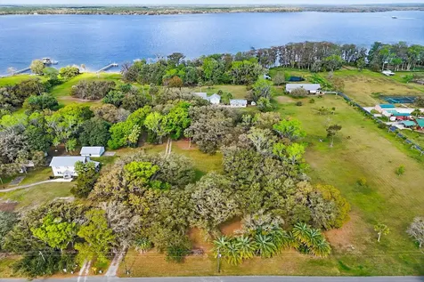 134 Commercial Avenue East Palatka FL 32131