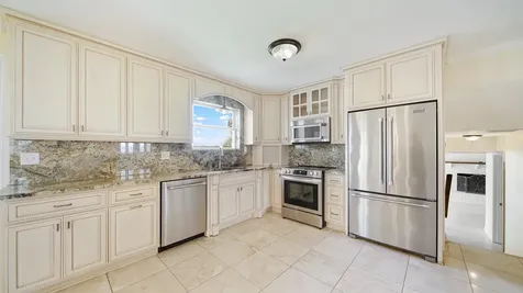 229 River Drive East Palatka FL 32131