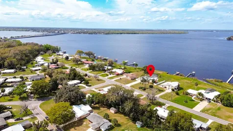 229 River Drive East Palatka FL 32131