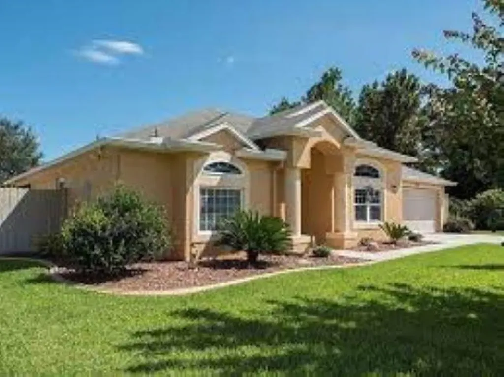 30 Ludlow Ln, W Palm Coast FL 32137