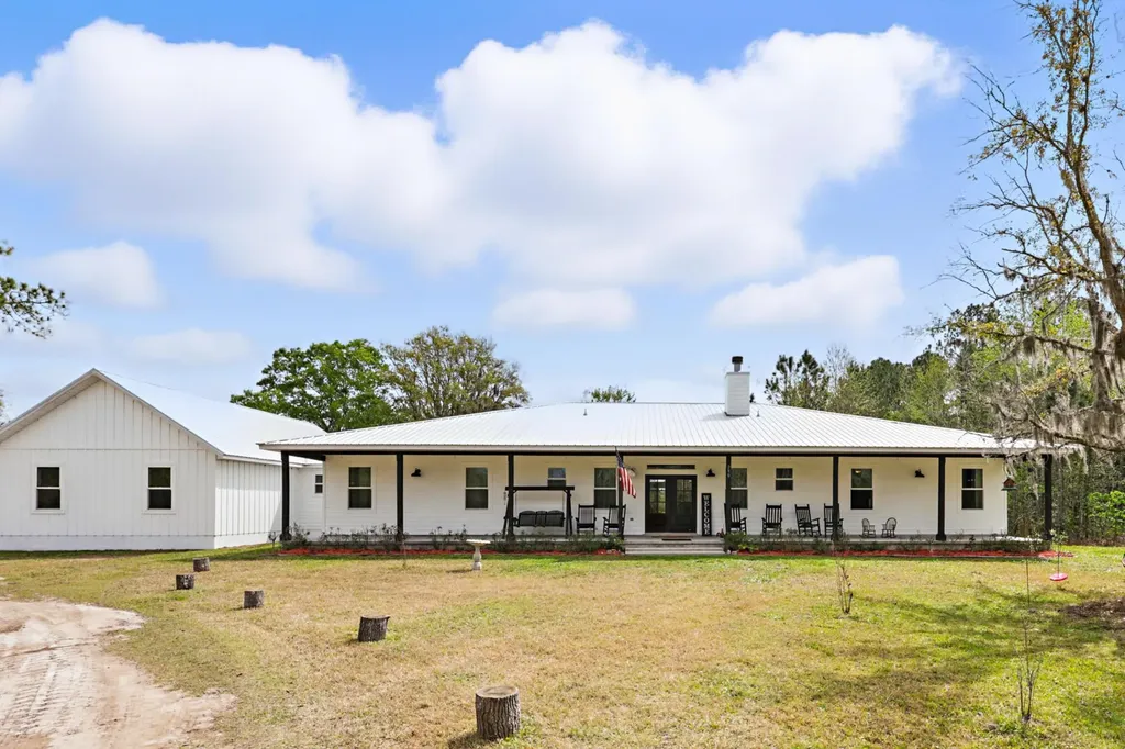 290 Federal Point Road East Palatka FL 32131