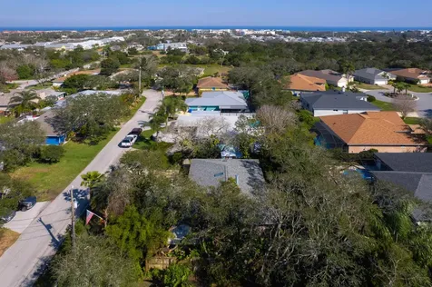 537 W Tropic Way St Augustine FL 32080