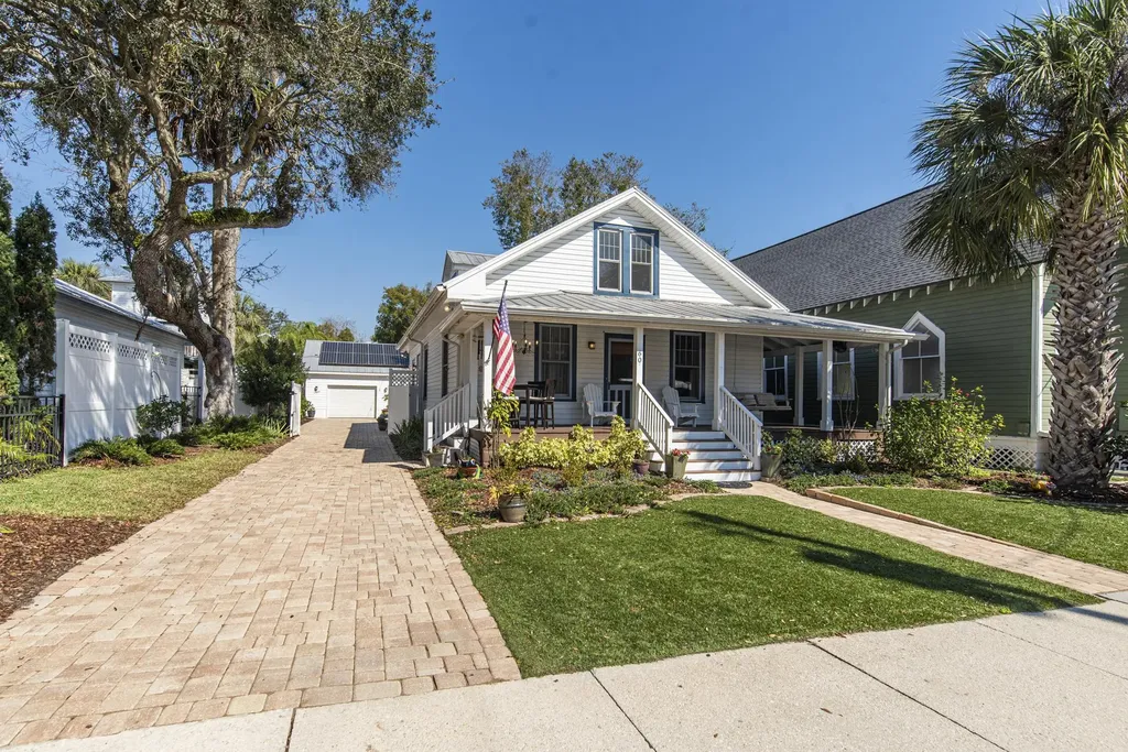 60 Saragossa Street St Augustine FL 32084-3549