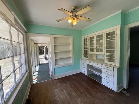 171 Central Avenue San Mateo FL 32187