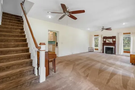 113 S Oakland Avenue San Mateo FL 32187