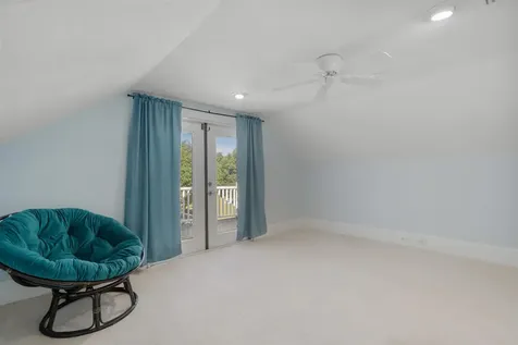 113 S Oakland Avenue San Mateo FL 32187
