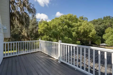 113 S Oakland Avenue San Mateo FL 32187