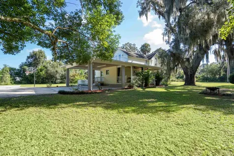 113 S Oakland Avenue San Mateo FL 32187