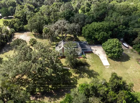 113 S Oakland Avenue San Mateo FL 32187