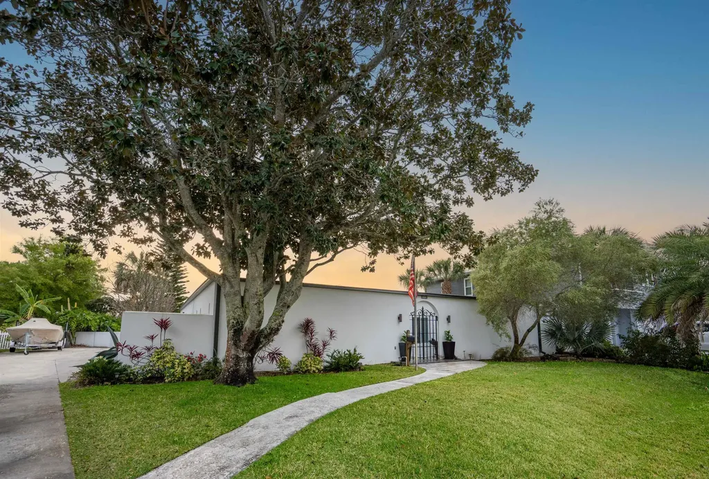 101 Dolphin Drive St Augustine FL 32080