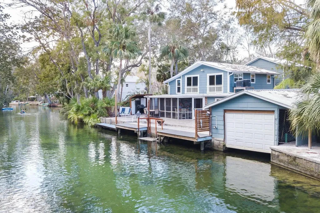 6194 Bear Trail Weeki Wachee FL 34607