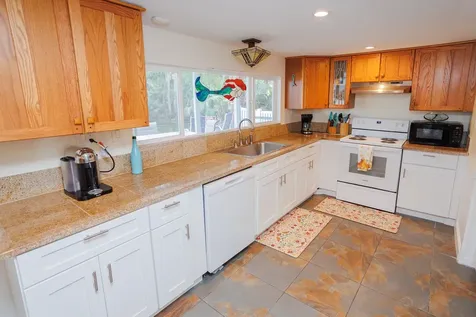 6194 Bear Trail Weeki Wachee FL 34607