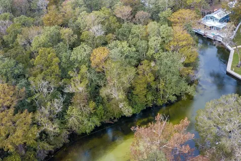 6194 Bear Trail Weeki Wachee FL 34607