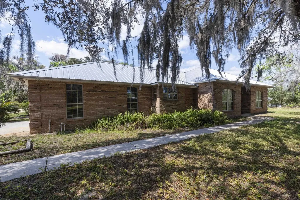 635 S Holmes Boulevard St Augustine FL 32084