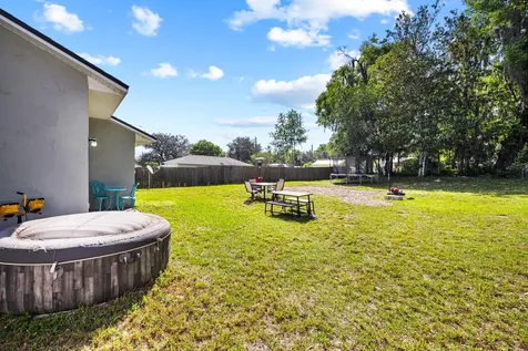 2005 Saint Johns Avenue Palatka FL 32177