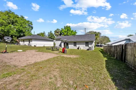 2005 Saint Johns Avenue Palatka FL 32177