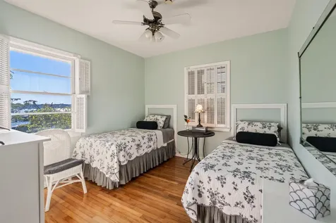 27 Dolphin Drive St Augustine FL 32080