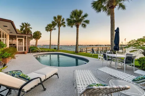 27 Dolphin Drive St Augustine FL 32080