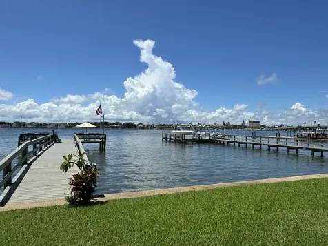 27 Dolphin Drive St Augustine FL 32080