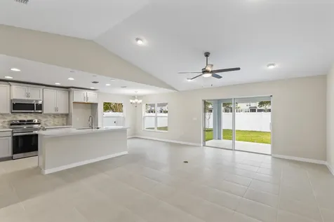 11 Buffalo Grove Drive Palm Coast FL 32164