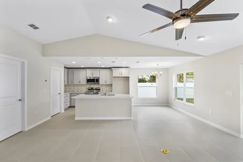 11 Buffalo Grove Drive Palm Coast FL 32164