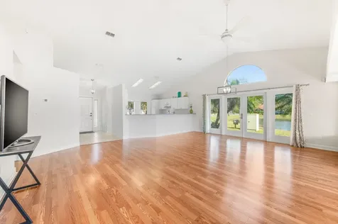 613 Nautical Way St Augustine FL 32080-9164