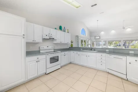 613 Nautical Way St Augustine FL 32080-9164