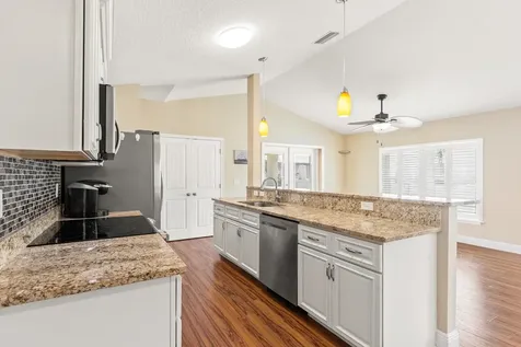 32 S Comares Avenue St Augustine FL 32080
