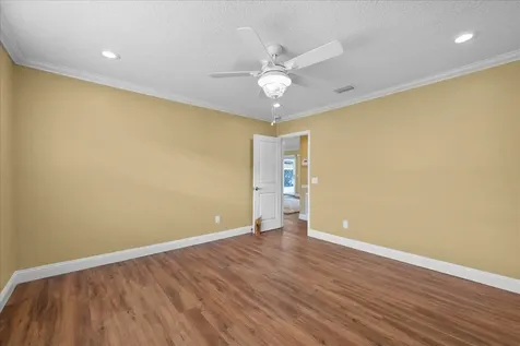 164 Moonlite Drive Welaka FL 32193