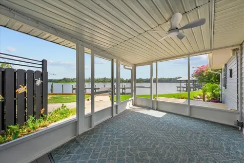 164 Moonlite Drive Welaka FL 32193