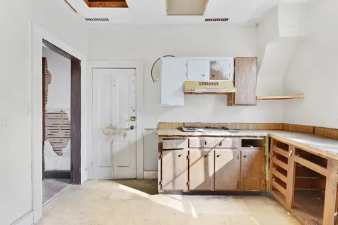 221 S 5th Street Palatka FL 32177