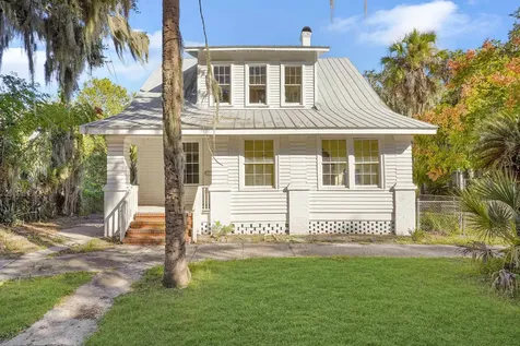 221 S 5th Street Palatka FL 32177