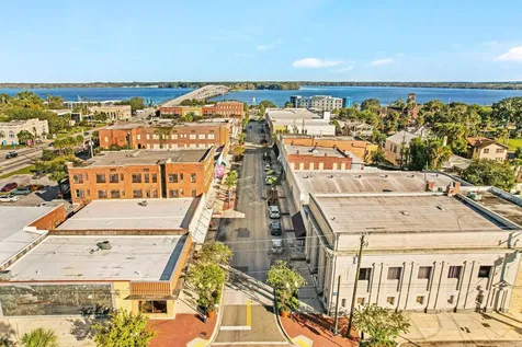 221 S 5th Street Palatka FL 32177