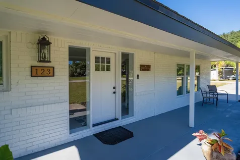 123 Esperanza Grove Road East Palatka FL 32131