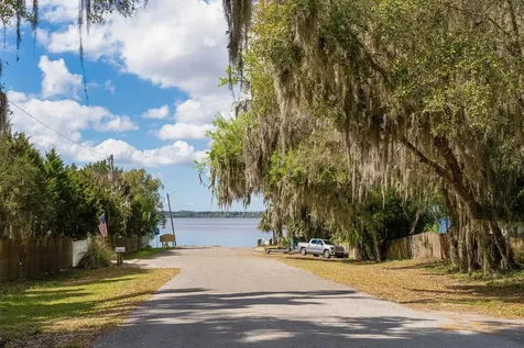 123 Esperanza Grove Road East Palatka FL 32131