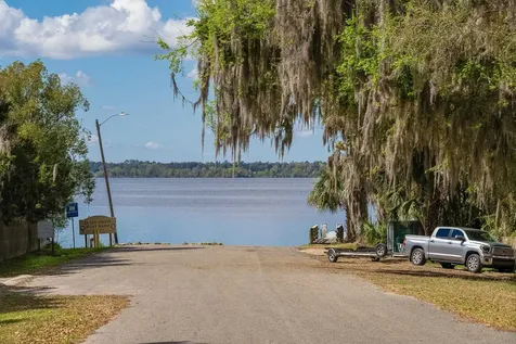 123 Esperanza Grove Road East Palatka FL 32131