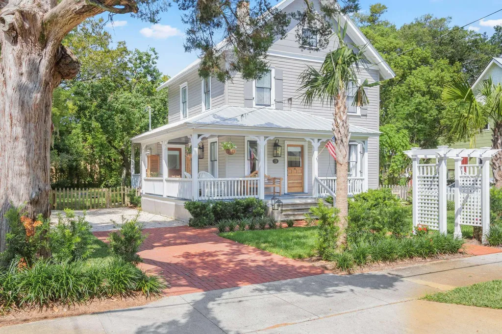 8 Sevilla Street St Augustine FL 32084