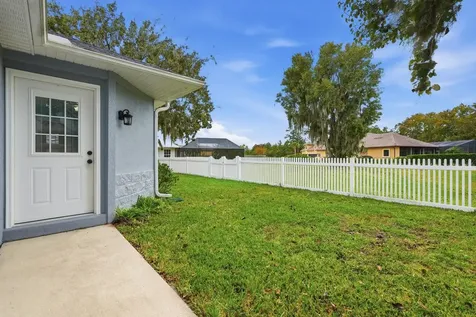 241 Crystal Cove Drive Palatka FL 32177